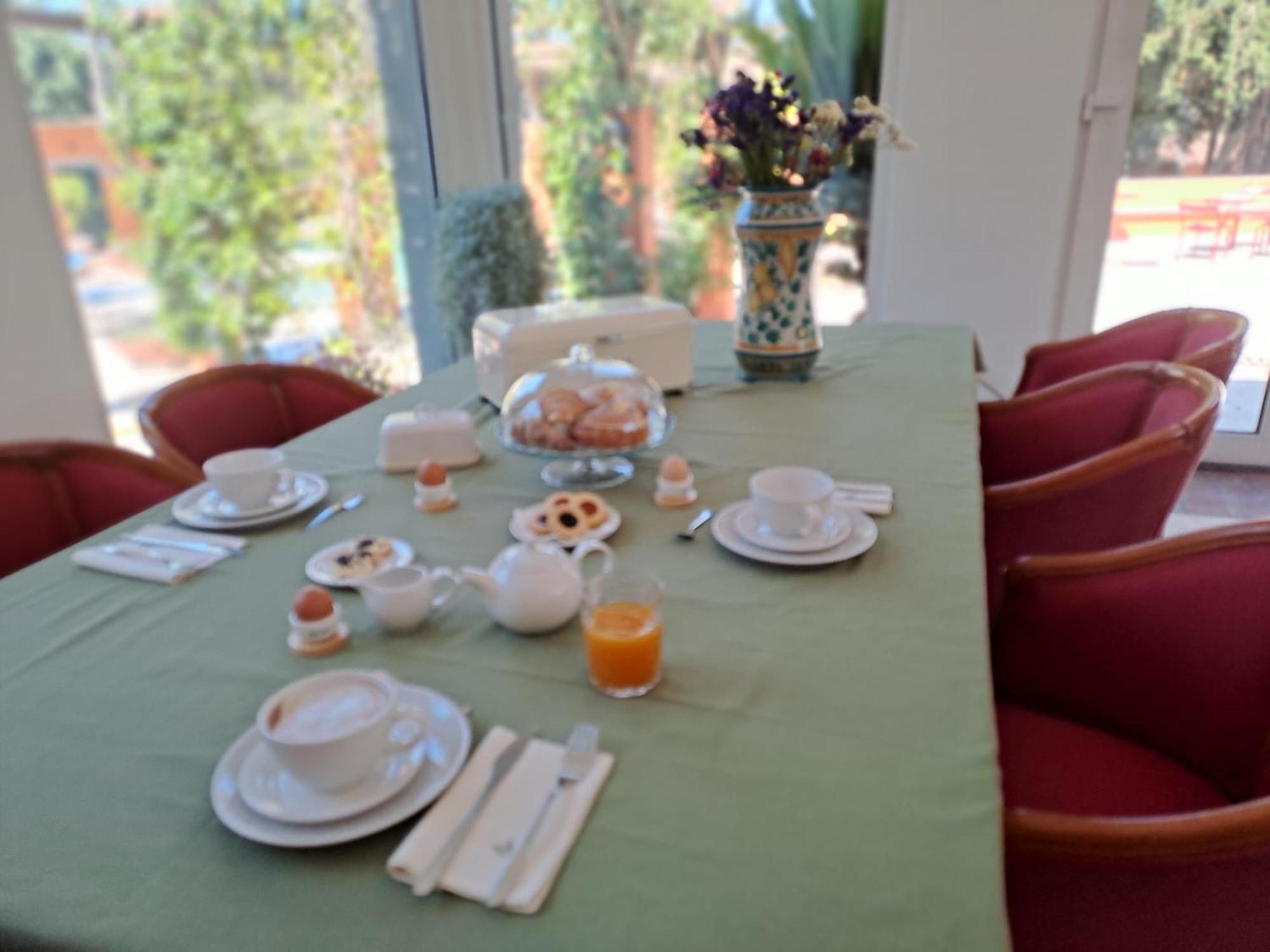Aparthotel Hero's Garden Relais Roma