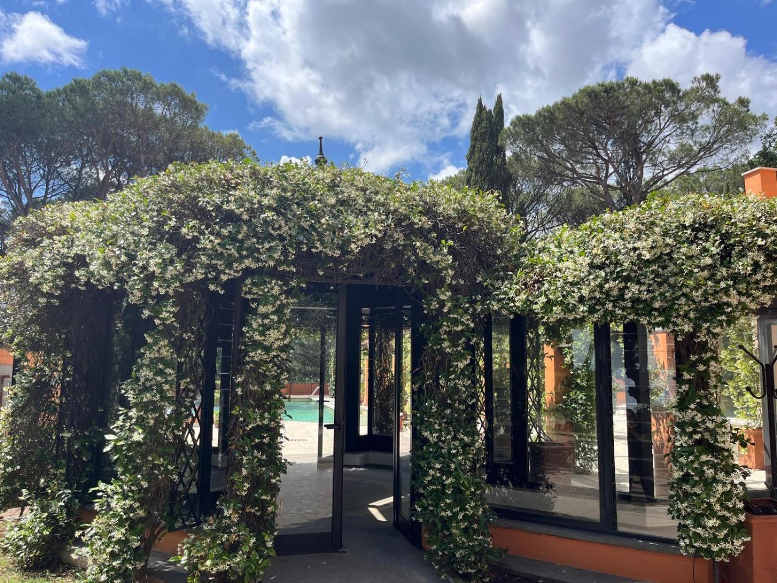 Aparthotel Hero's Garden Relais Roma